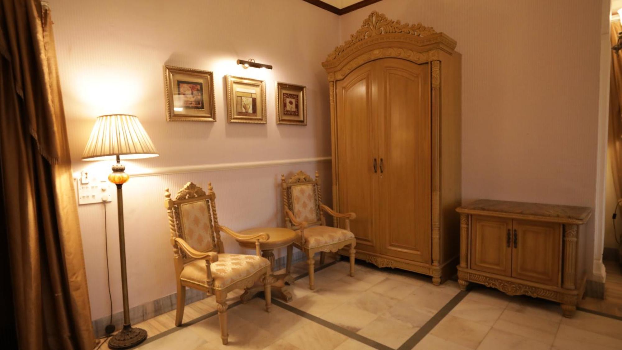 أجمير فندق ميروارا إستايت المظهر الخارجي الصورة